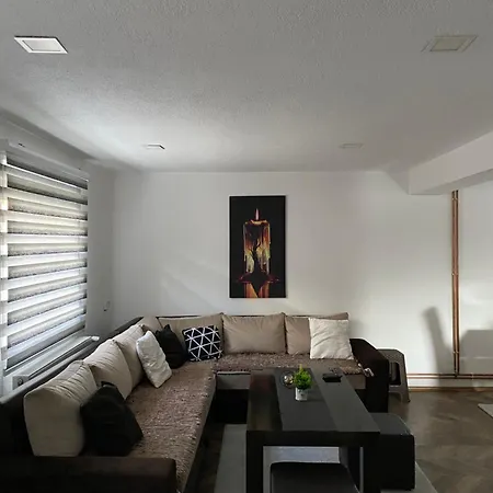 Apartman *